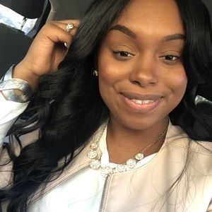 Meet your Posher, Ebriana